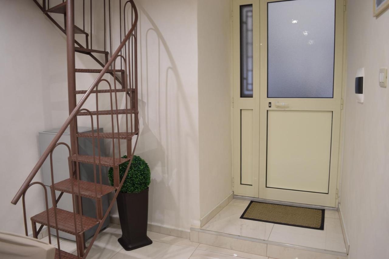 Apartment Grimi House Rione Sanita Naples